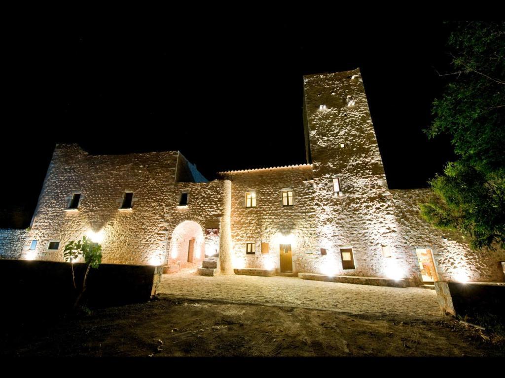 Arapakis Historic Castle Apart otel Pírgos Dhiroú Dış mekan fotoğraf