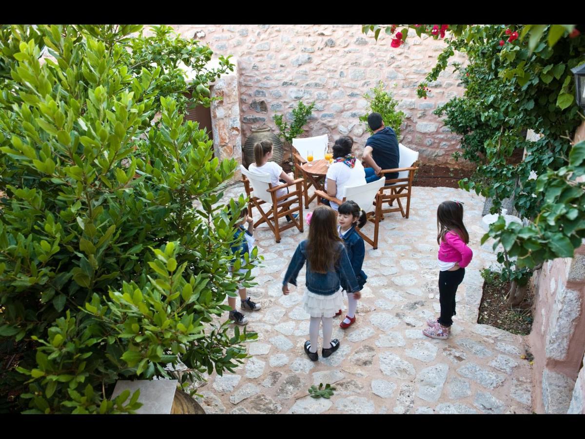 Arapakis Historic Castle Apart otel Pírgos Dhiroú Oda fotoğraf